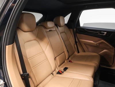 2019 Porsche Cayenne E-Hybrid Base