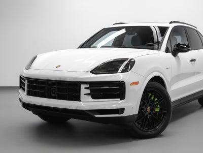 2024 Porsche Cayenne Cayenne E-Hybrid (MY24)