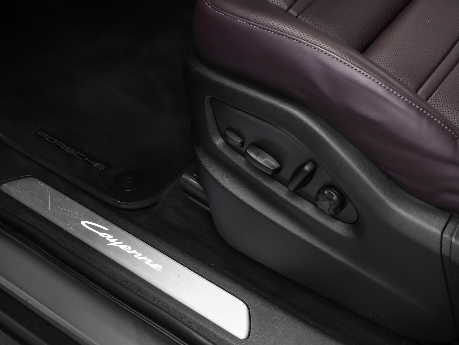 2025 Porsche Cayenne Cayenne E-Hybrid