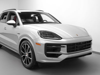 2025 Porsche Cayenne Cayenne E-Hybrid