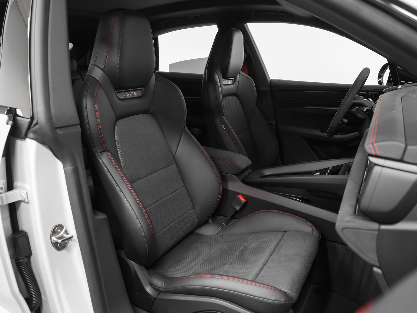 2026 Porsche Macan GTS Electric