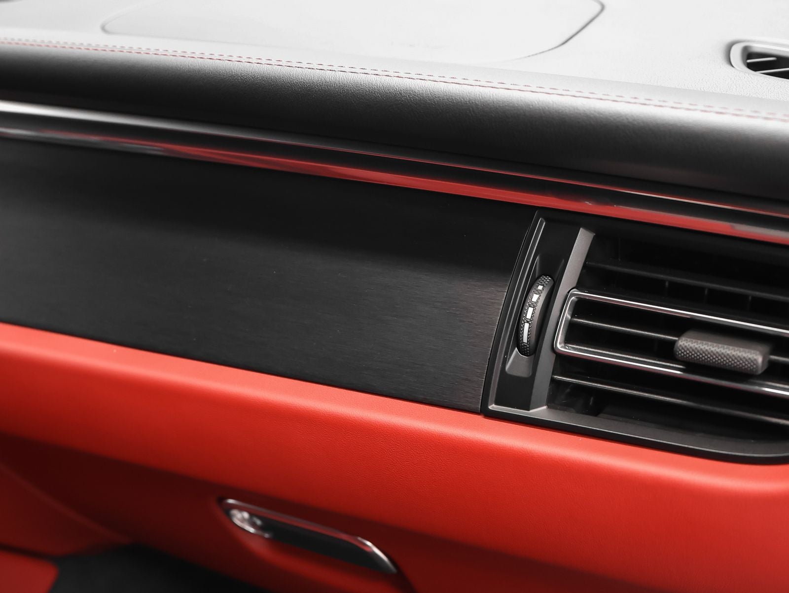 2024 Porsche Macan Macan GTS