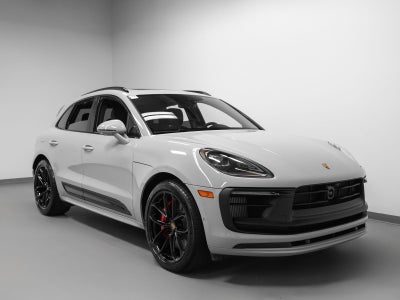 2026 Porsche Macan Macan GTS