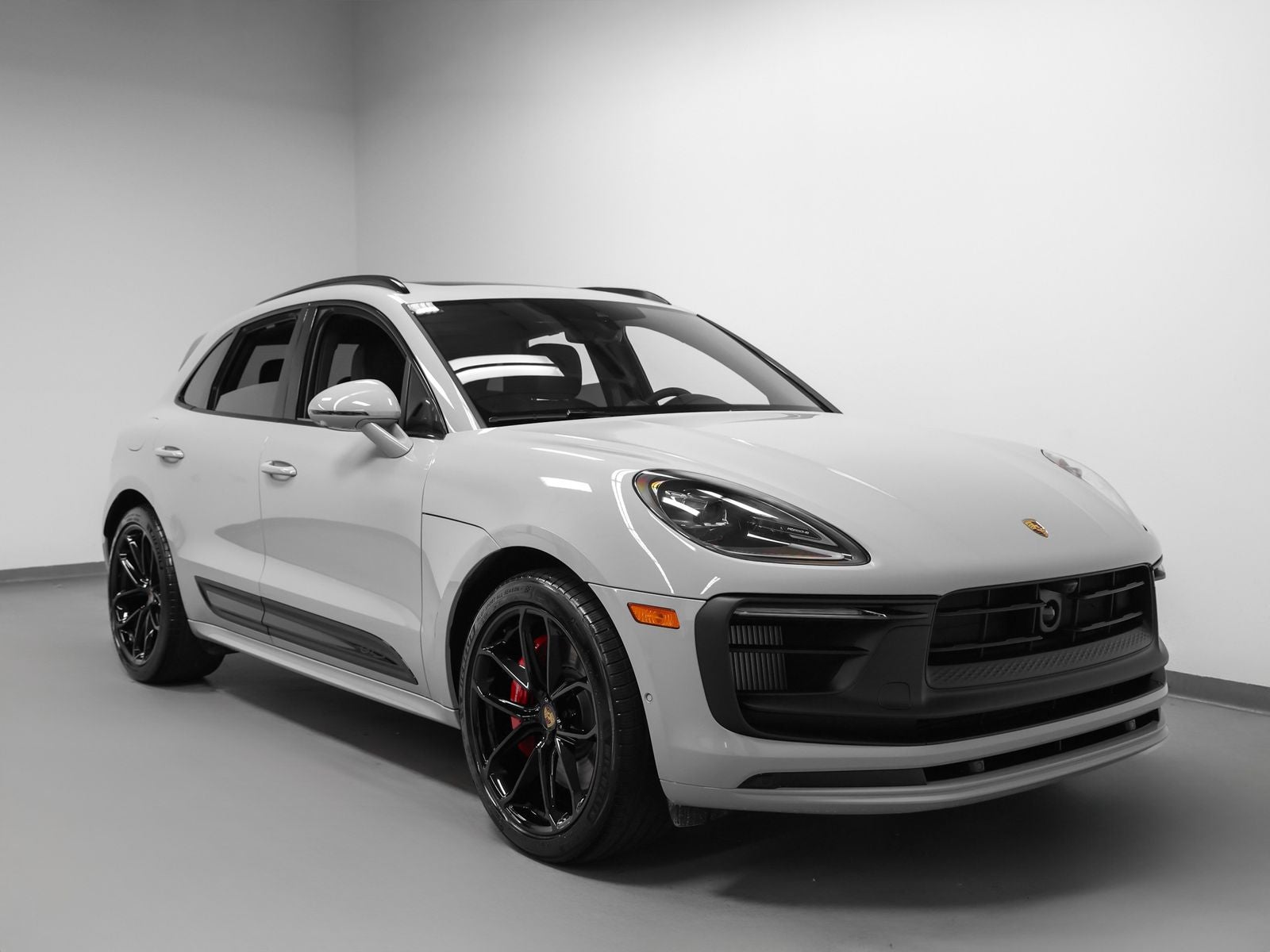 2026 Porsche Macan Macan GTS