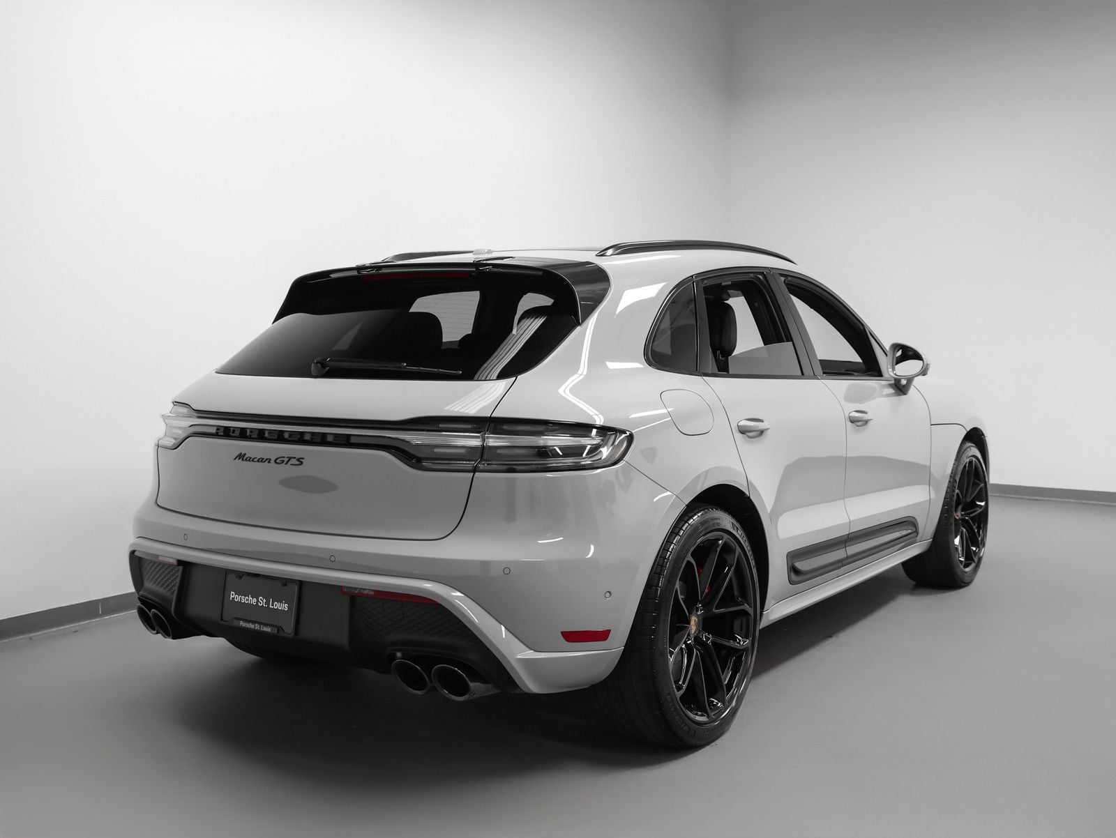 2026 Porsche Macan Macan GTS