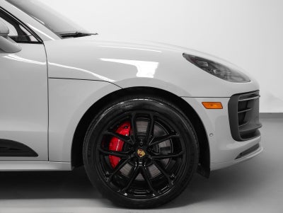 2026 Porsche Macan Macan GTS