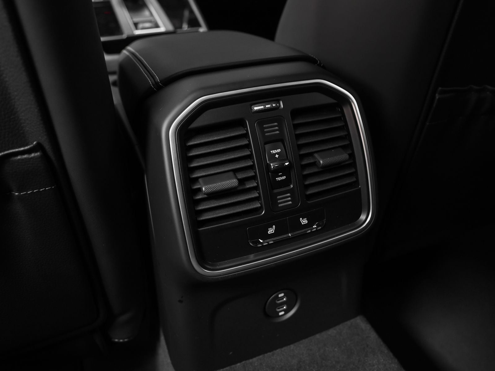 2026 Porsche Macan Macan GTS