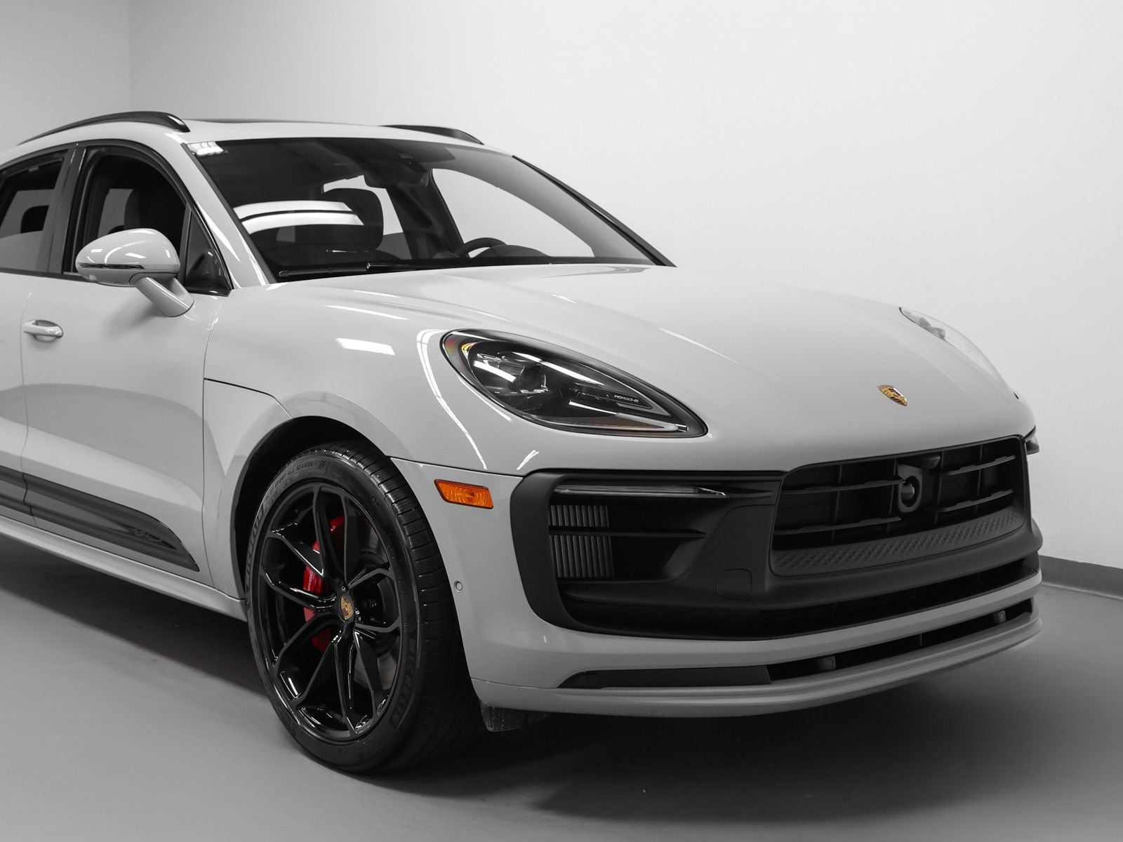 2026 Porsche Macan Macan GTS