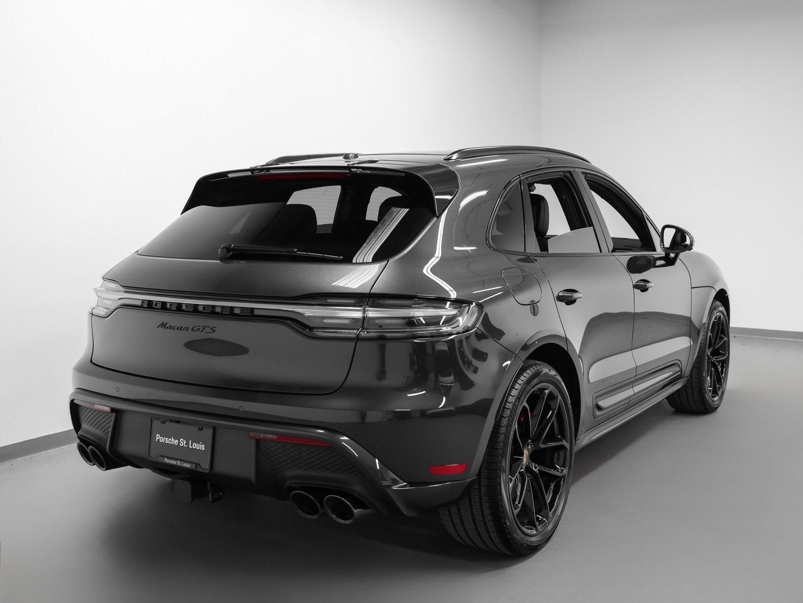 2026 Porsche Macan Macan GTS