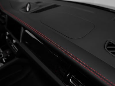 2026 Porsche Macan Macan GTS