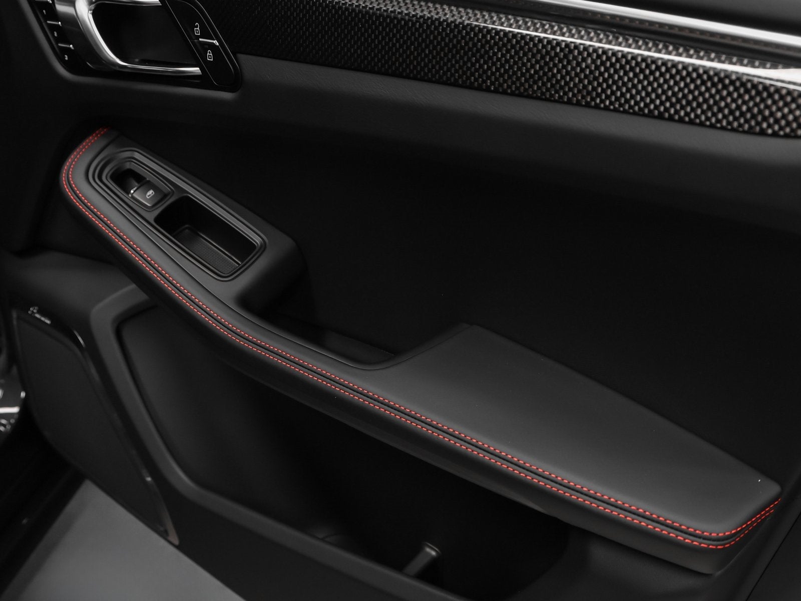 2026 Porsche Macan Macan GTS