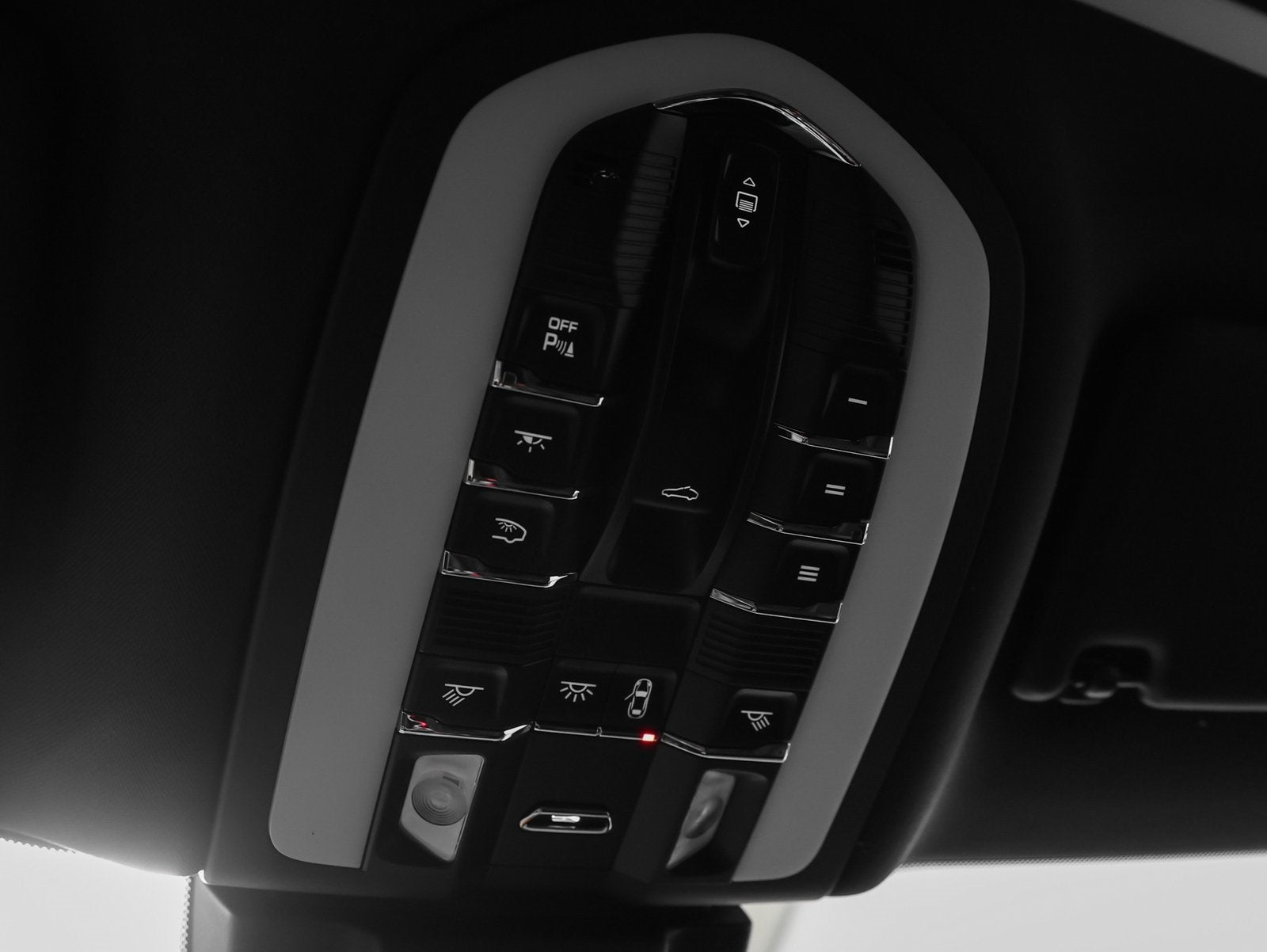 2026 Porsche Macan Macan GTS