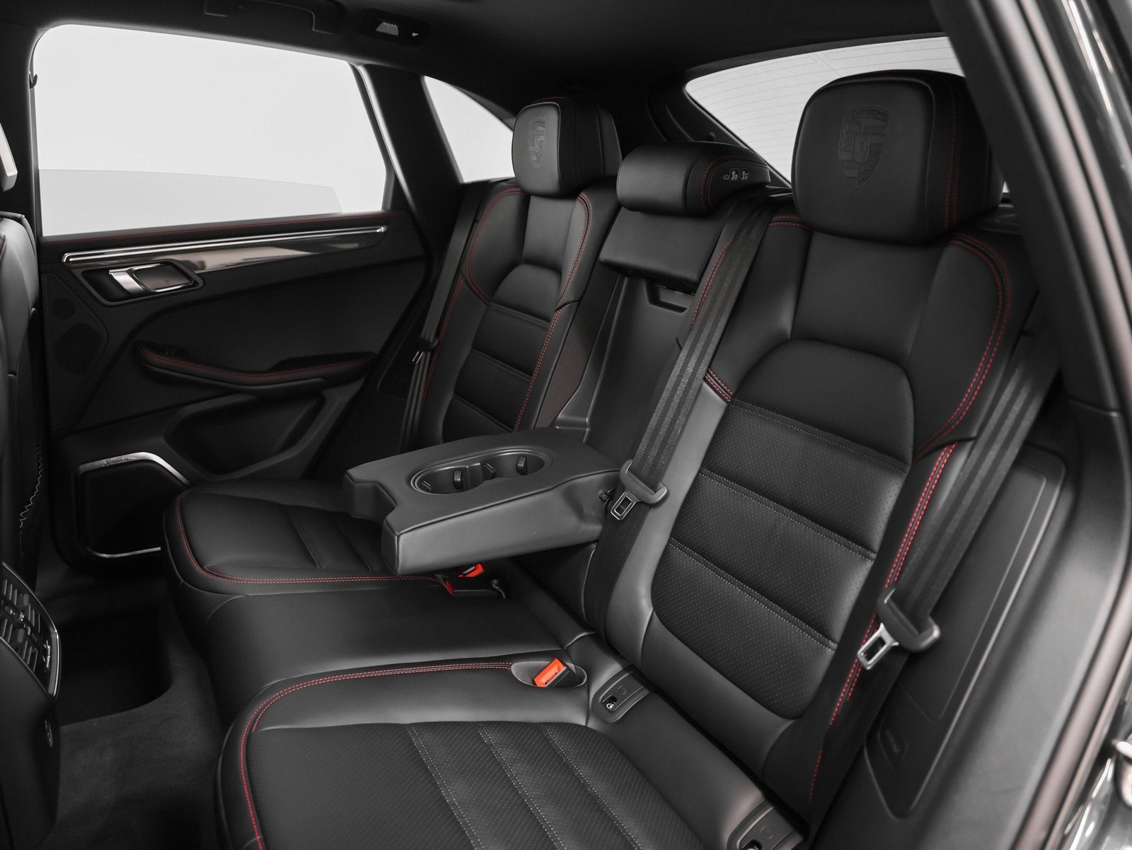 2026 Porsche Macan Macan GTS