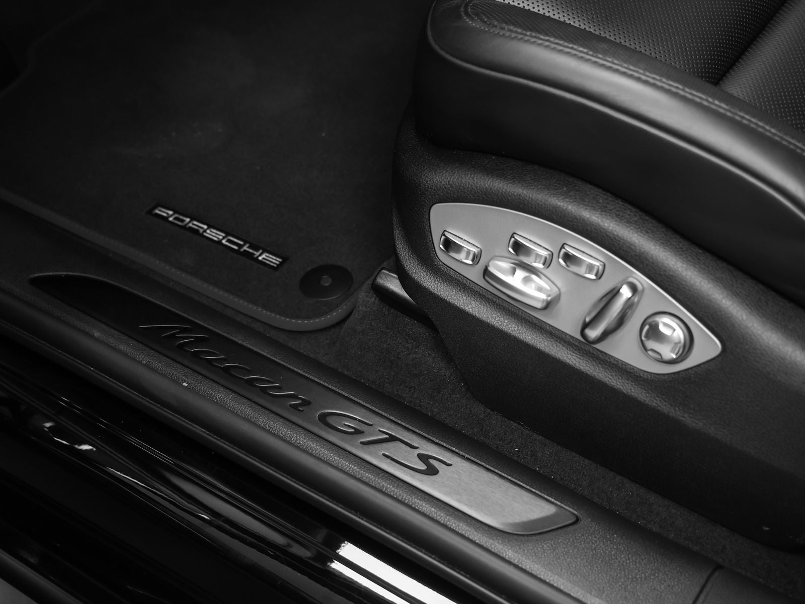 2023 Porsche Macan GTS