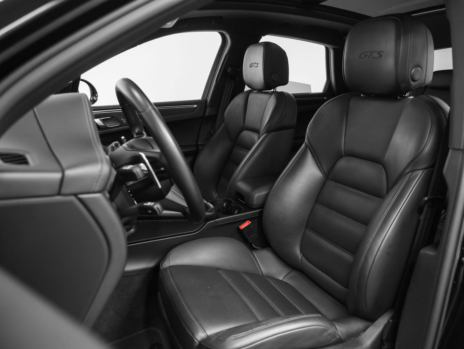 2023 Porsche Macan GTS