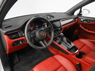 2025 Porsche Macan GTS