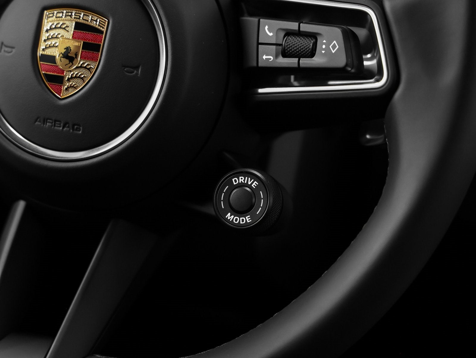 2026 Porsche Macan Macan GTS