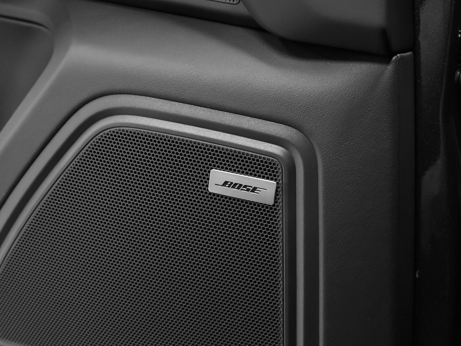 2026 Porsche Macan Macan GTS