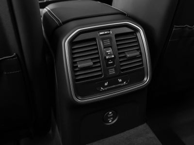 2026 Porsche Macan Macan GTS