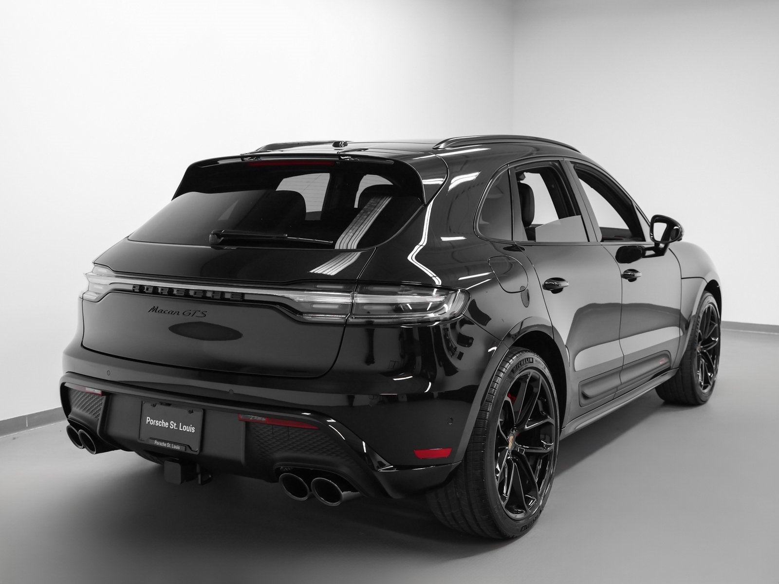 2026 Porsche Macan Macan GTS