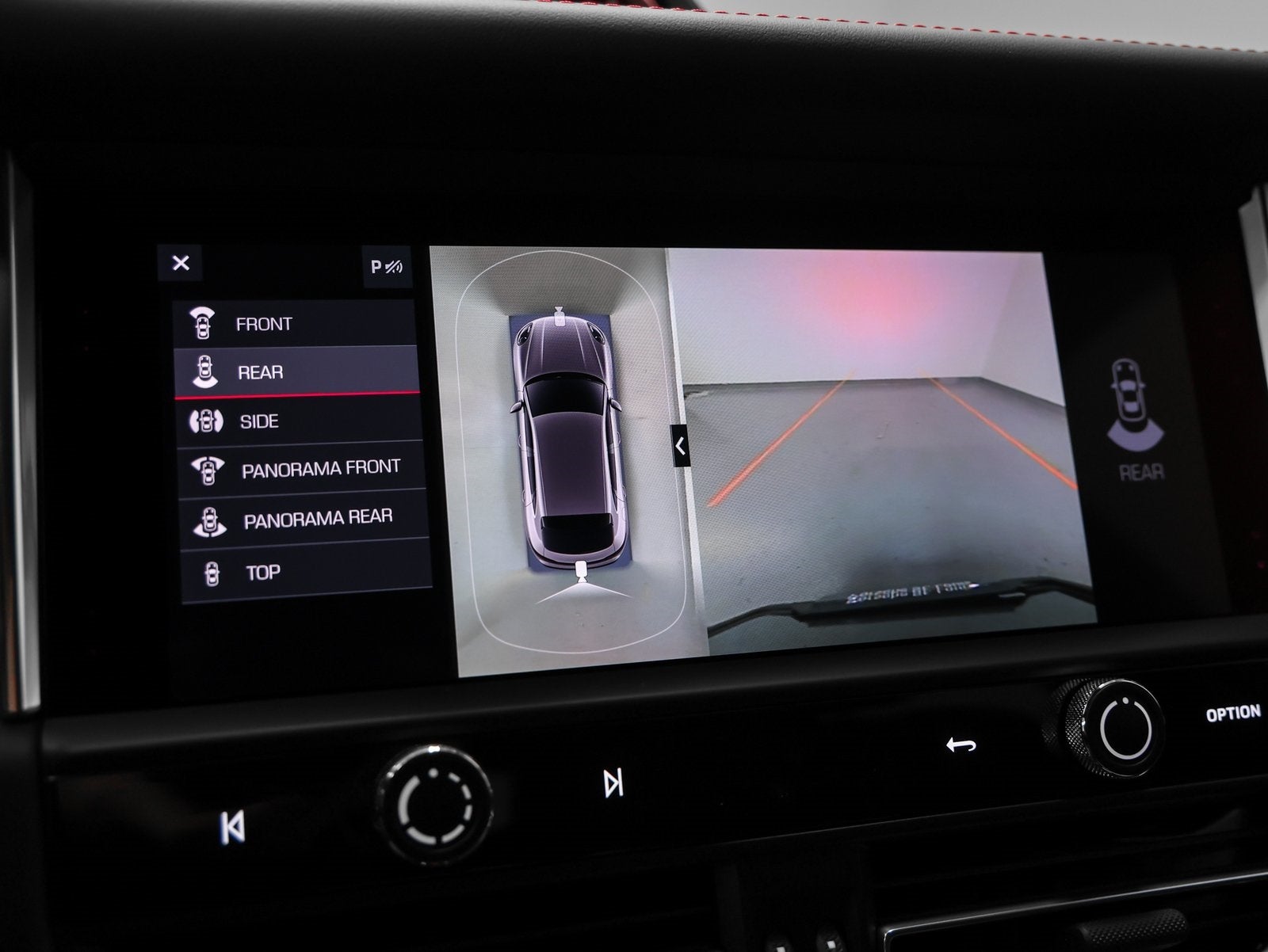 2026 Porsche Macan Macan GTS