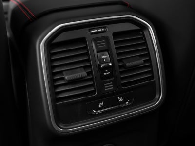 2026 Porsche Macan Macan GTS