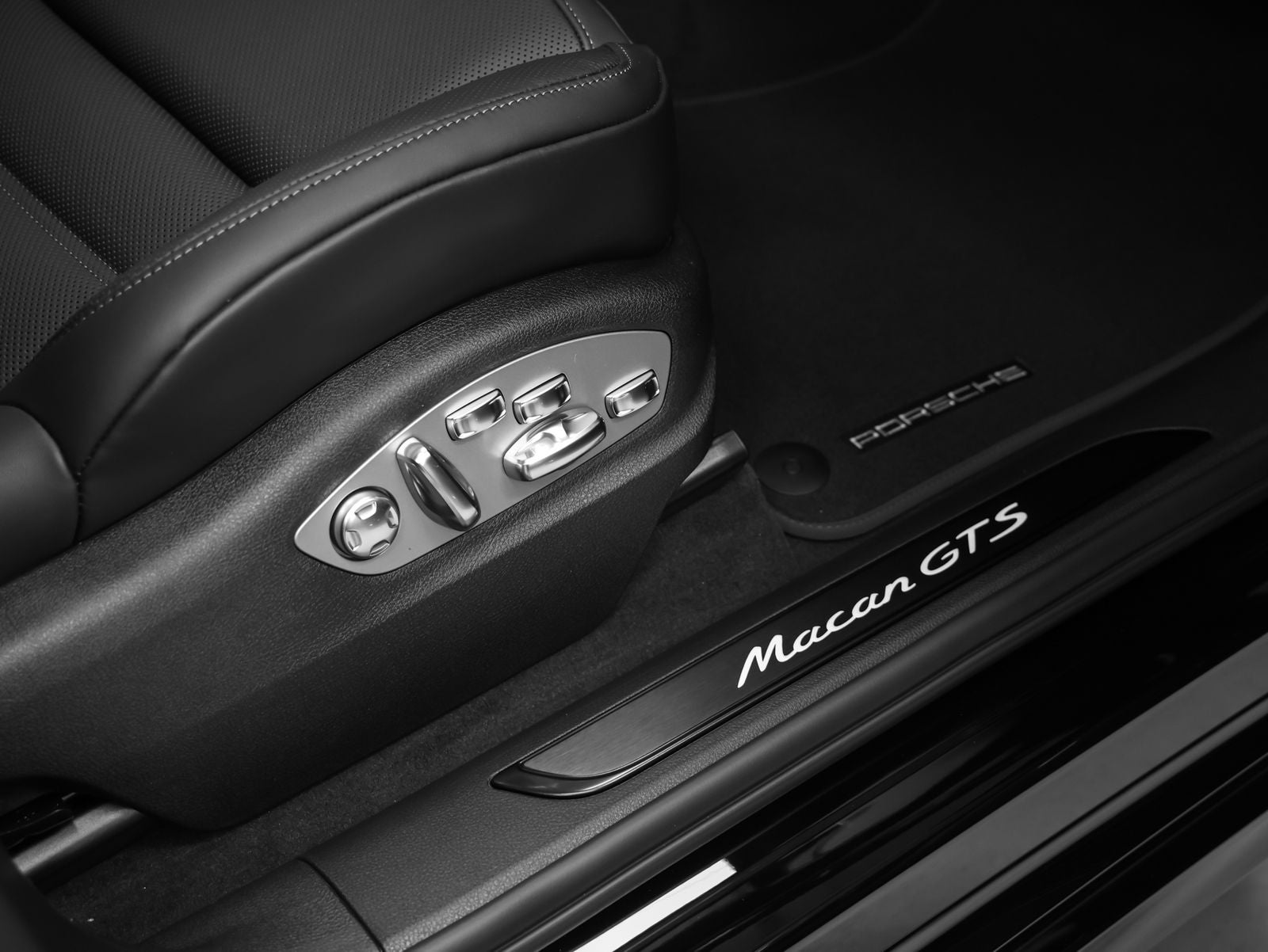 2026 Porsche Macan GTS