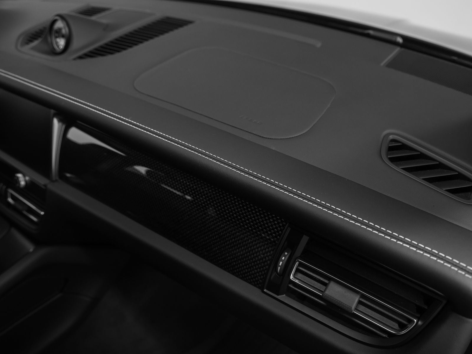 2024 Porsche Macan Macan GTS