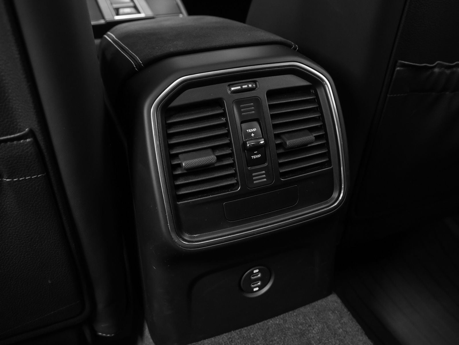 2024 Porsche Macan Macan GTS