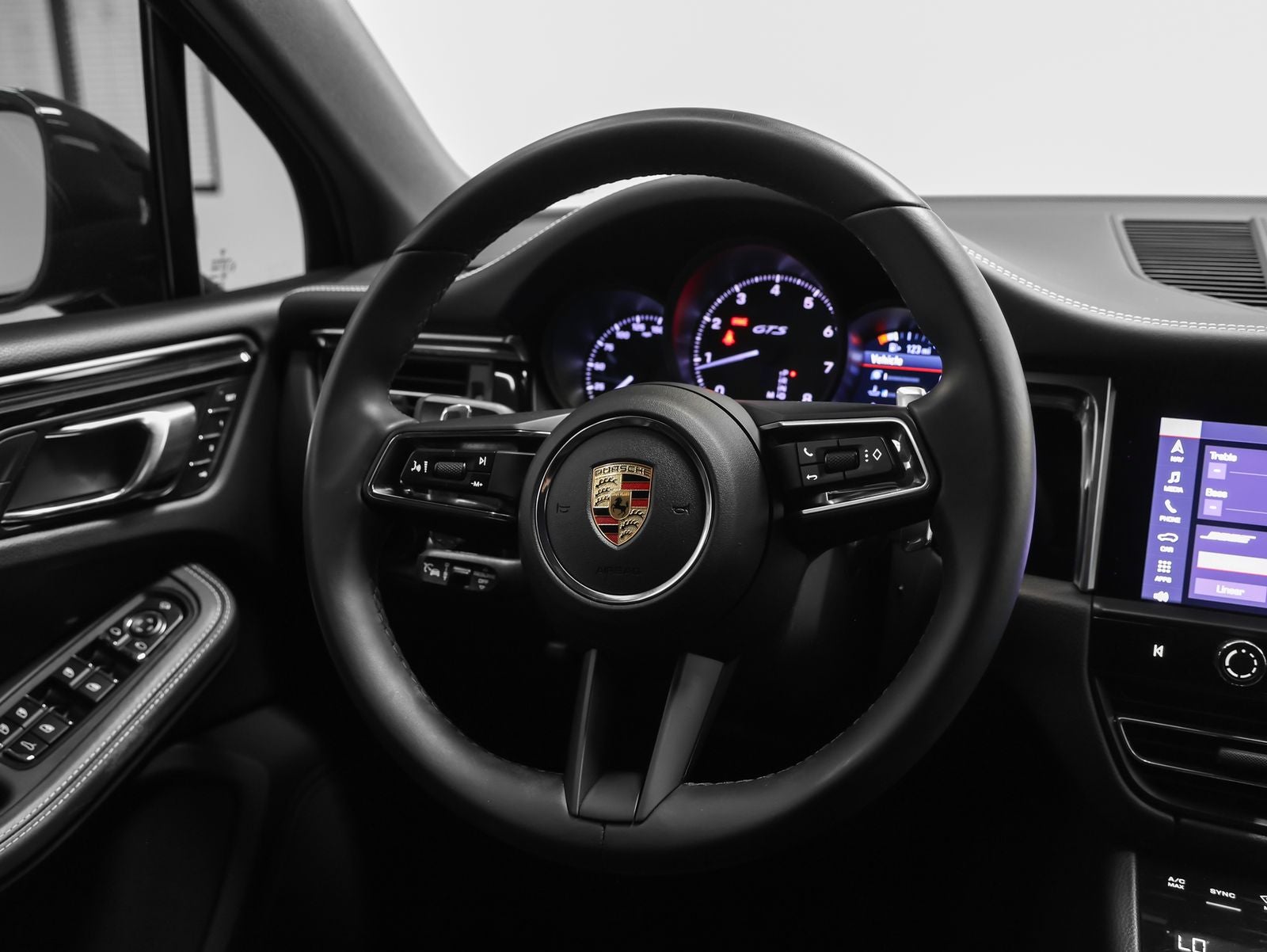 2023 Porsche Macan GTS