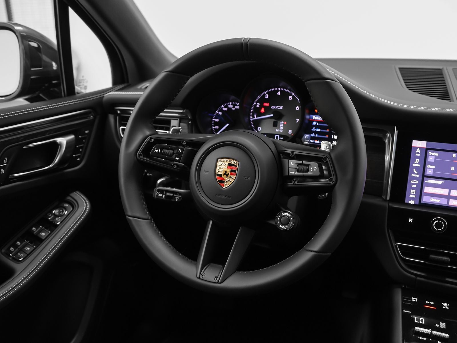 2026 Porsche Macan GTS