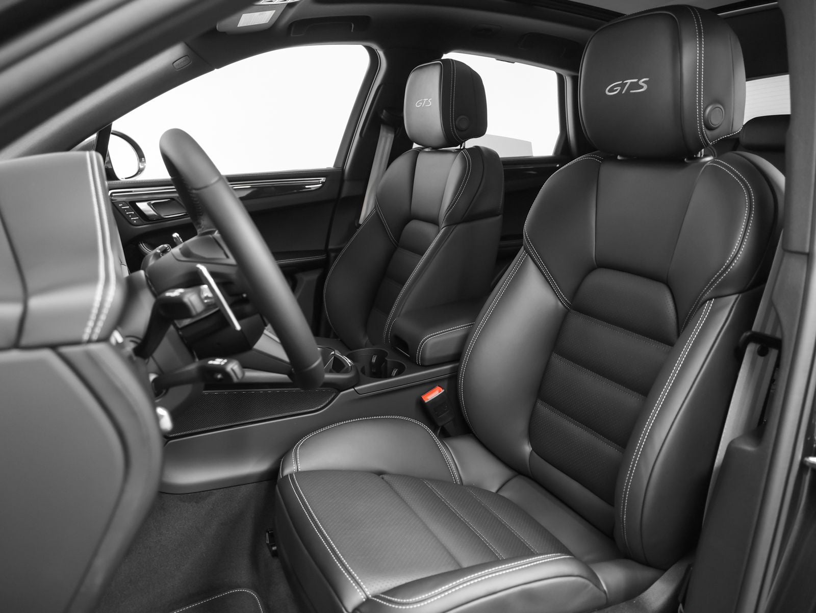 2026 Porsche Macan GTS