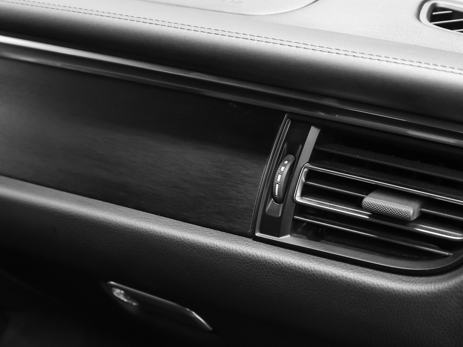 2021 Porsche Macan Macan GTS (MY21)