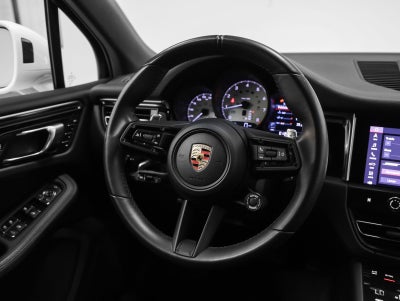 2023 Porsche Macan Macan S (MY23)