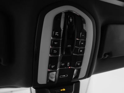 2023 Porsche Macan Macan S (MY23)