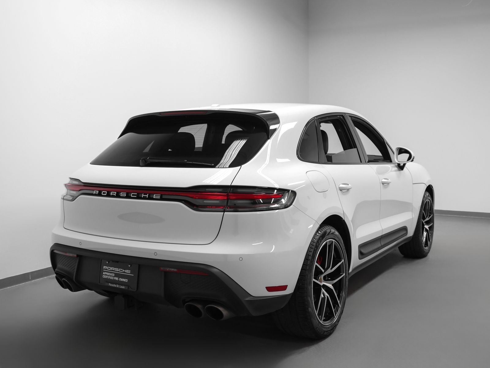 2022 Porsche Macan S