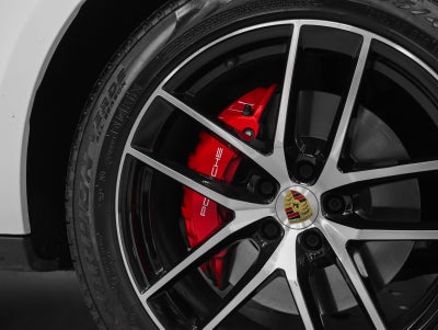 2022 Porsche Macan S