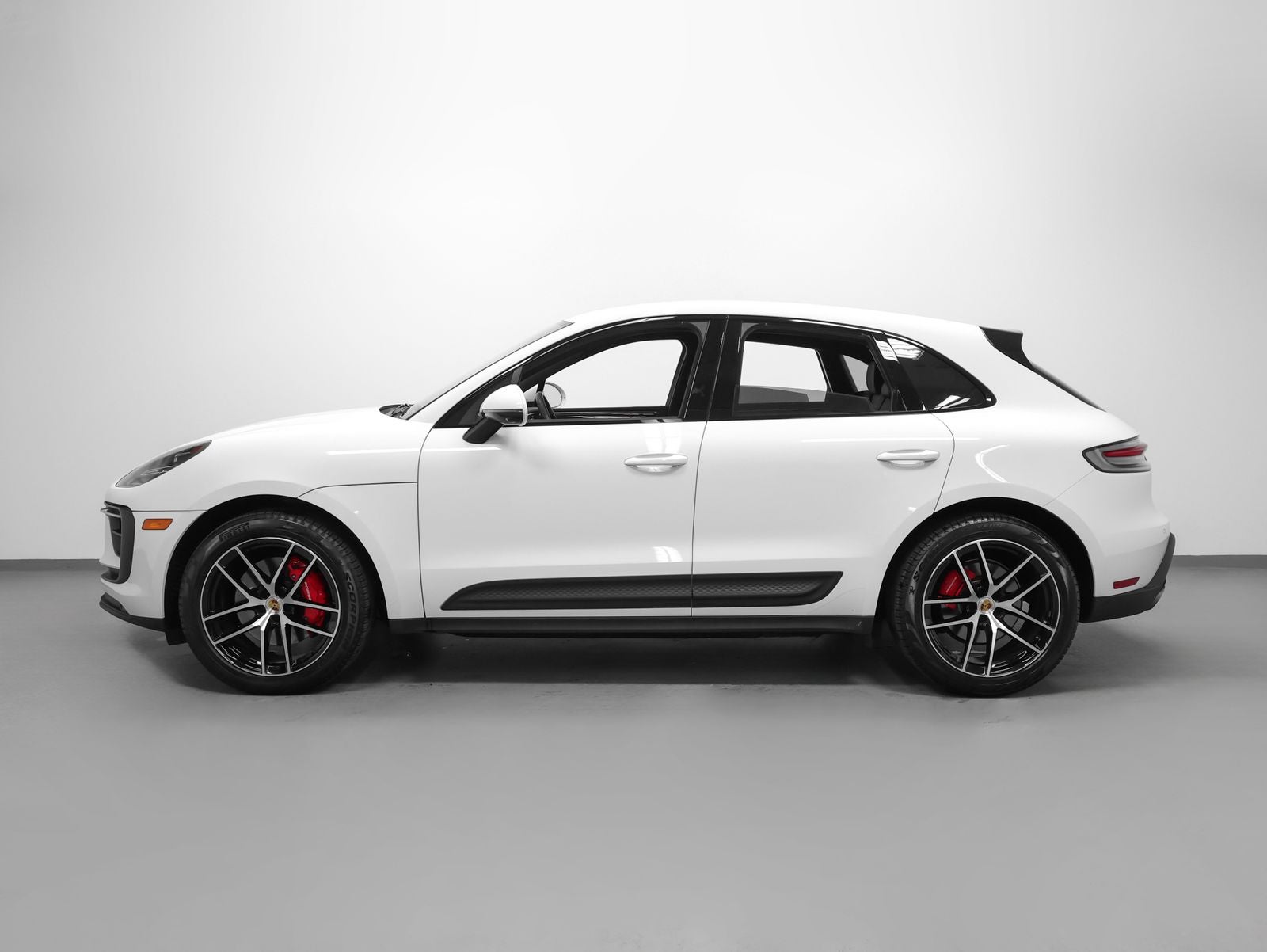 2022 Porsche Macan S