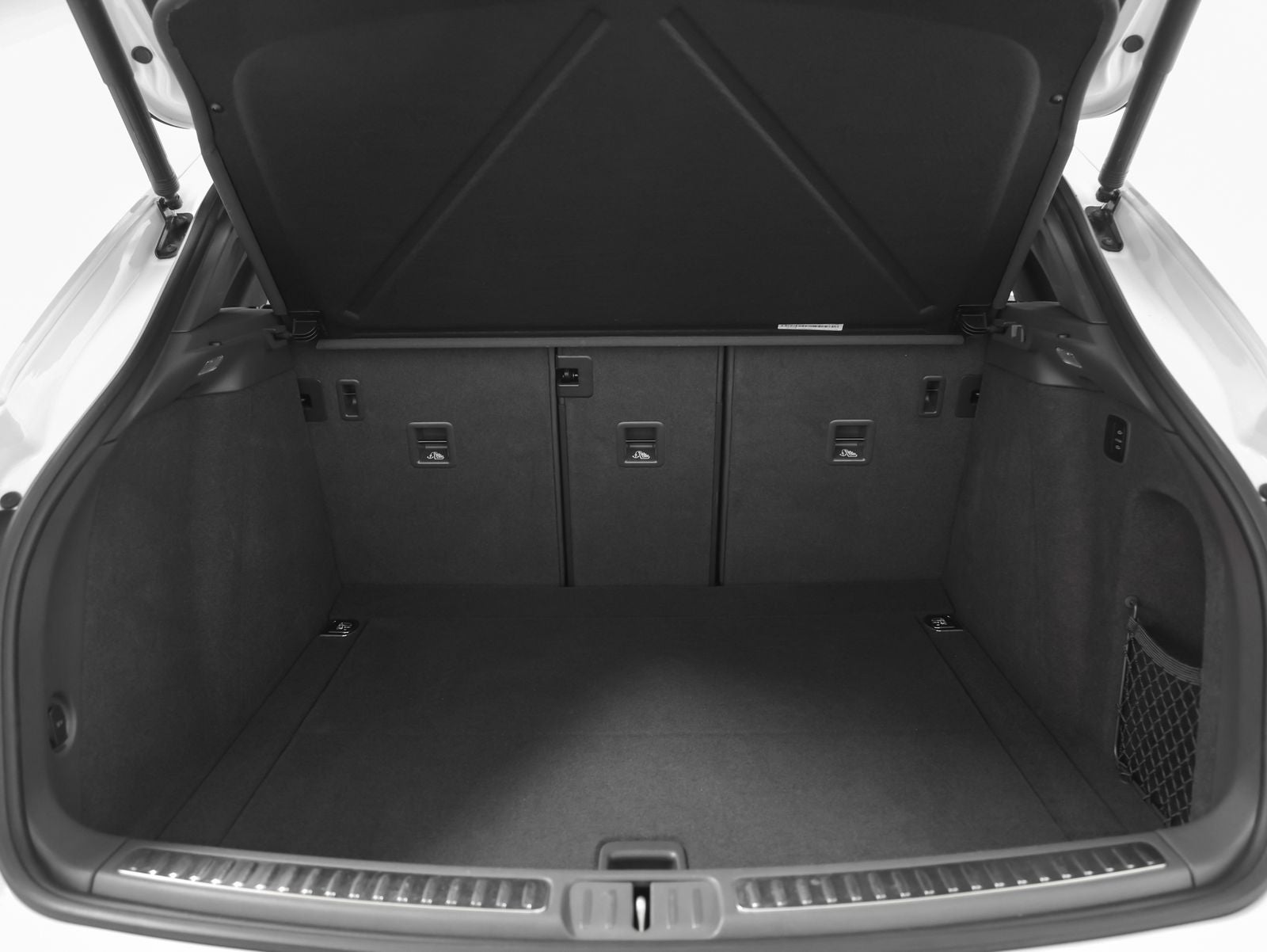 2022 Porsche Macan S