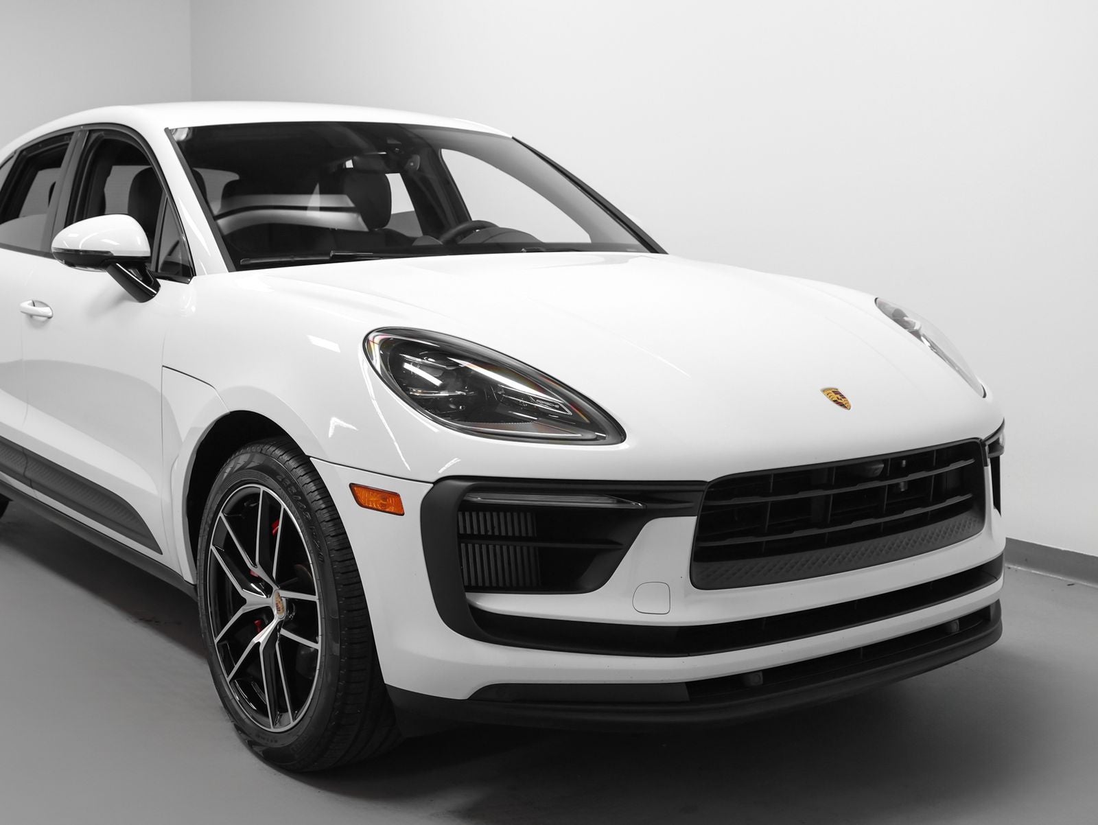 2022 Porsche Macan S