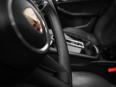 2023 Porsche Macan Macan S (MY23)