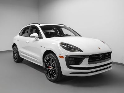 2026 Porsche Macan S