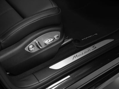 2026 Porsche Macan Macan S
