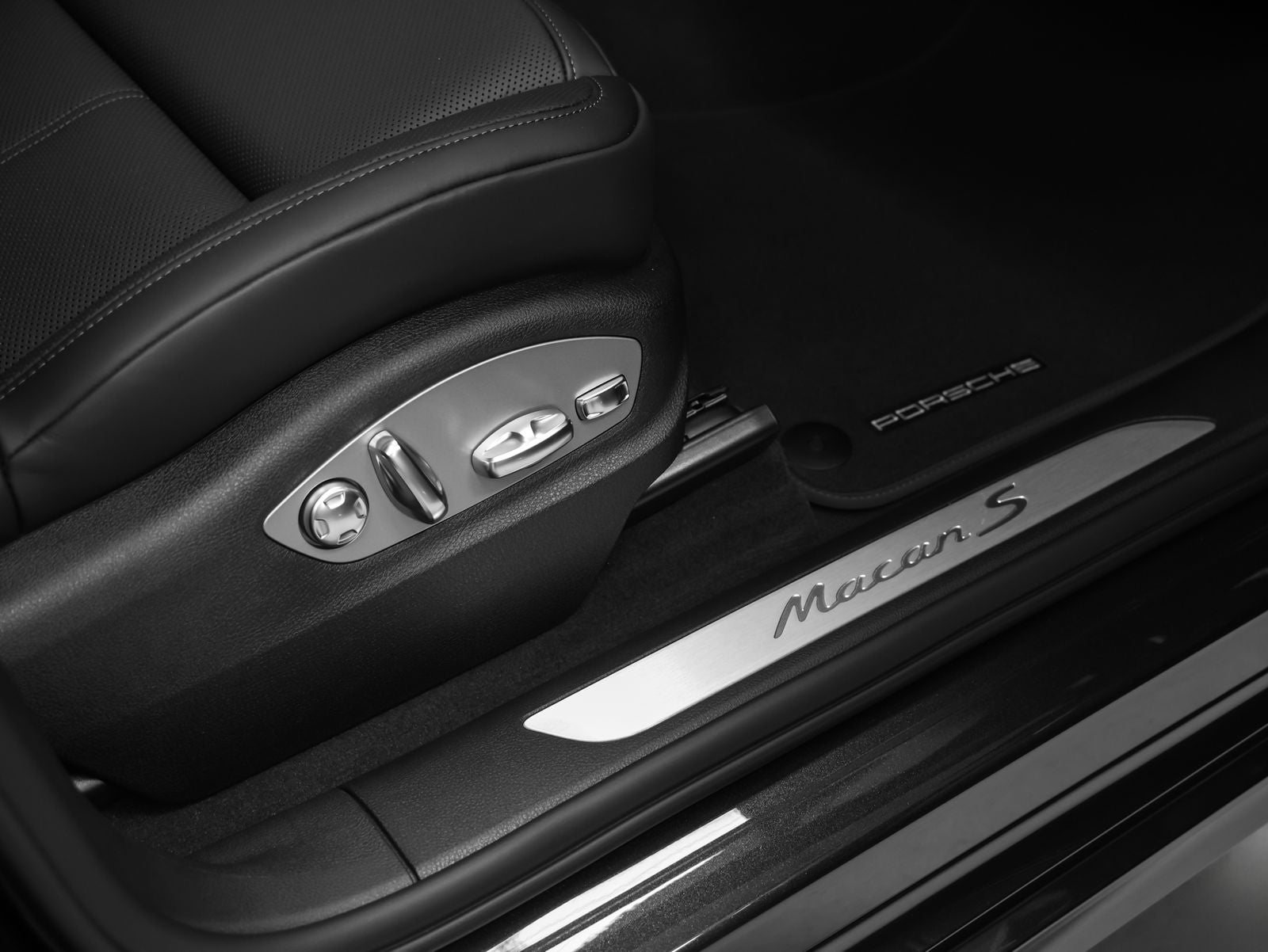 2026 Porsche Macan Macan S