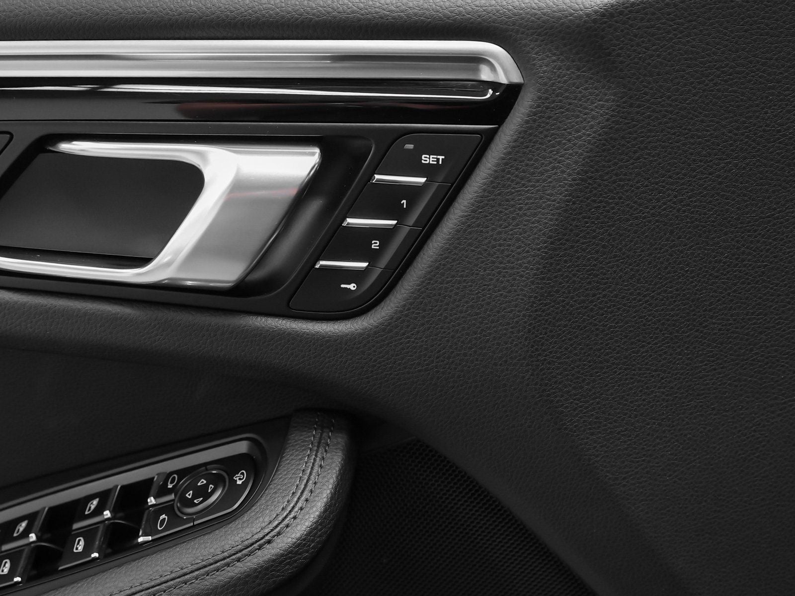 2022 Porsche Macan Macan S