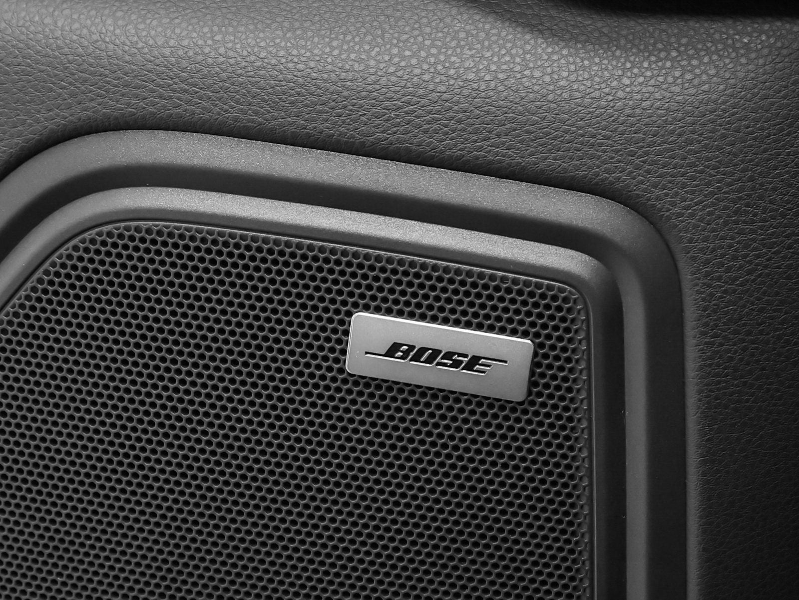 2022 Porsche Macan Macan S