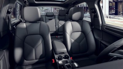 2022 Porsche Macan S