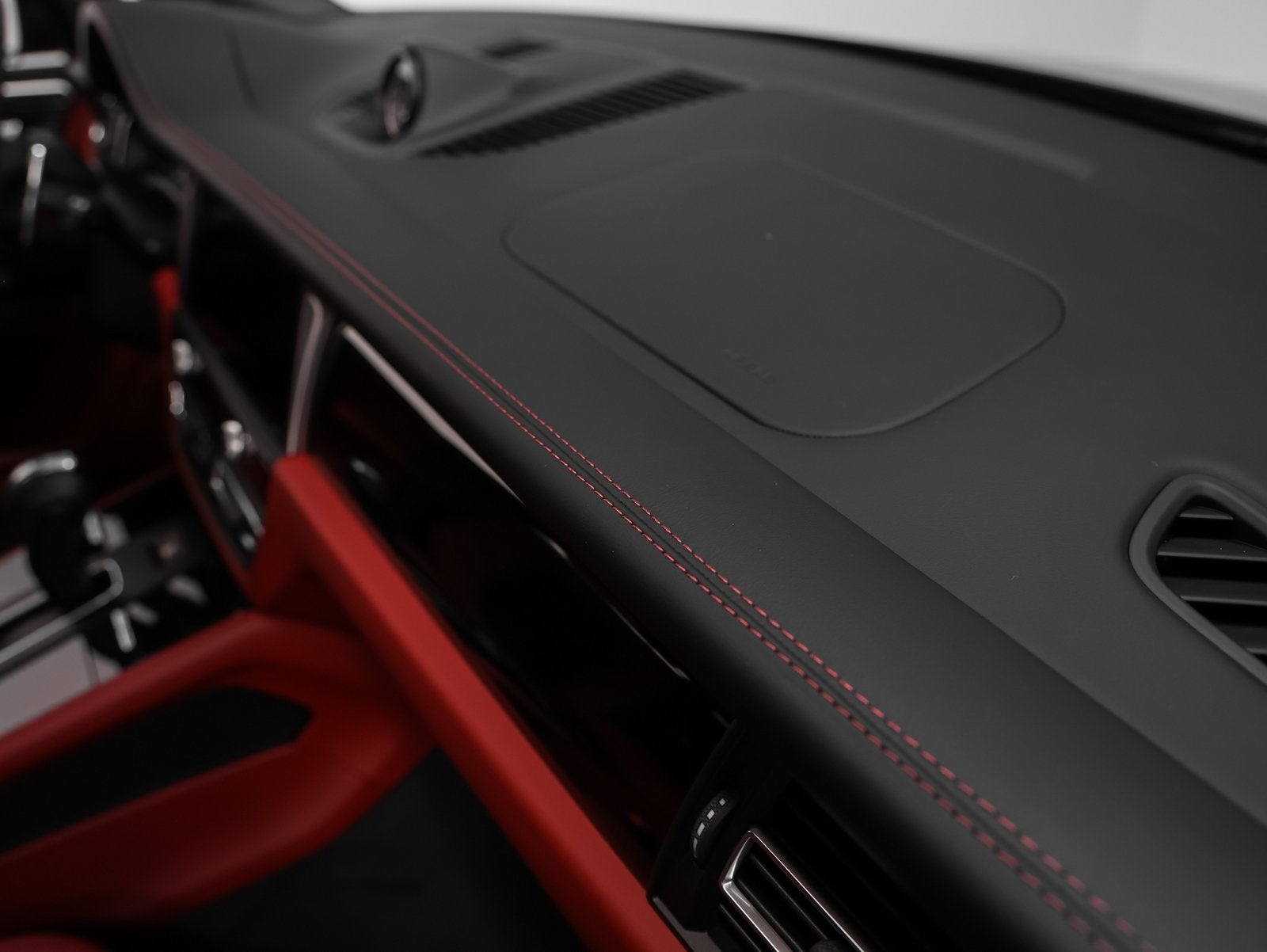 2026 Porsche Macan Macan S