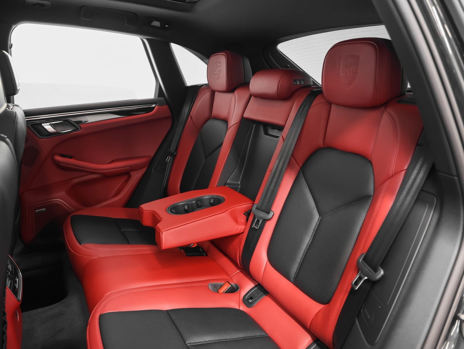 2026 Porsche Macan Macan S