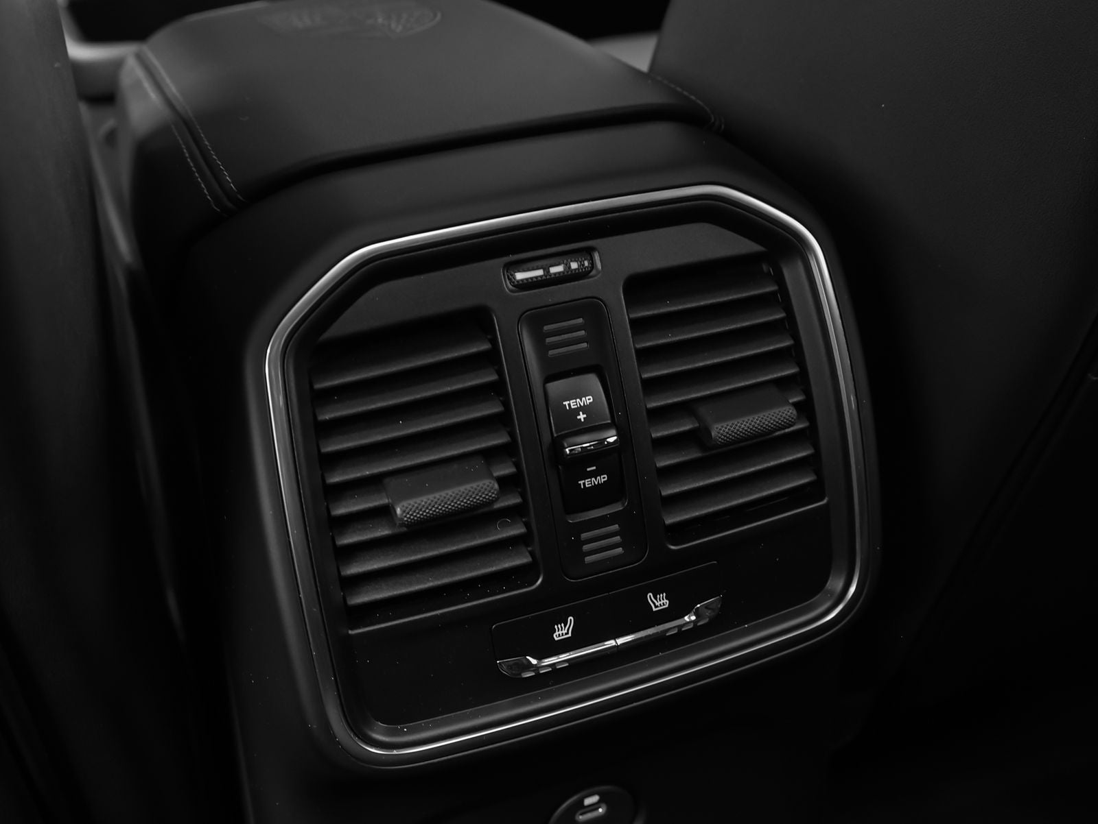 2025 Porsche Macan Macan S